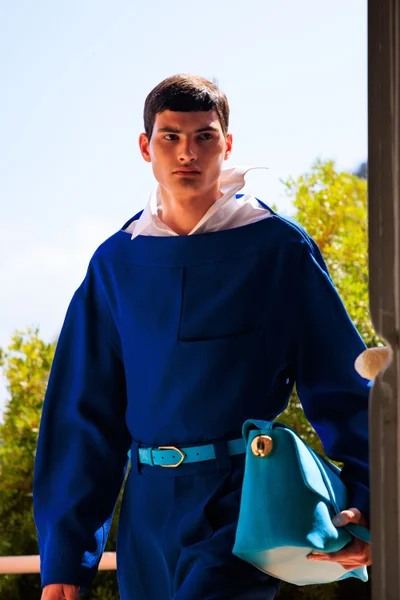 Look 4